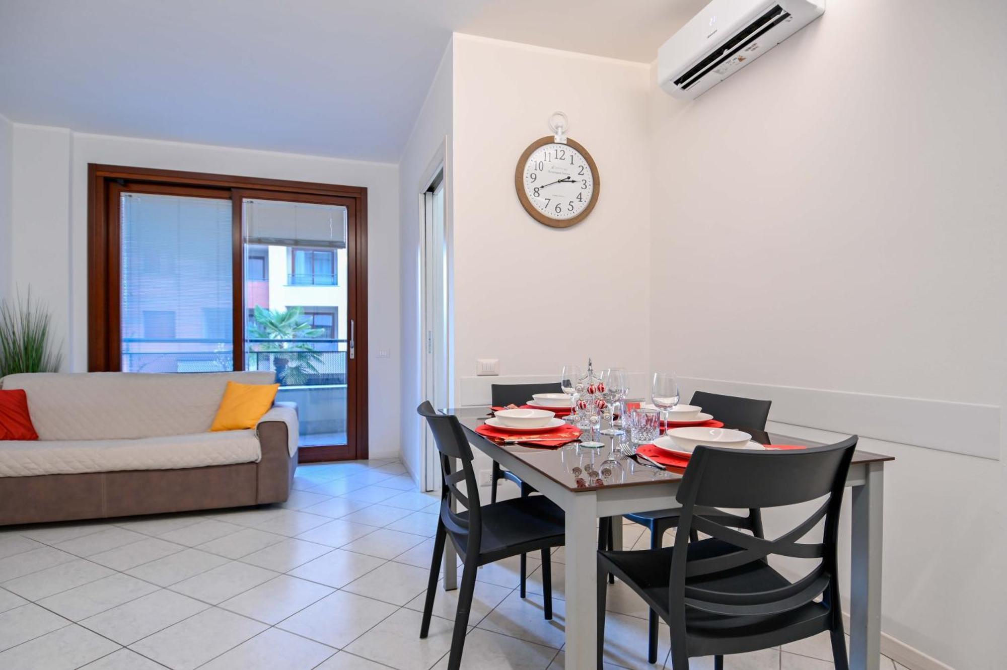 Bilocale Chic, 10 Min Aeroporto Milano-Bergamo, Box Auto E Aria Condizionata Apartment Seriate Exterior photo