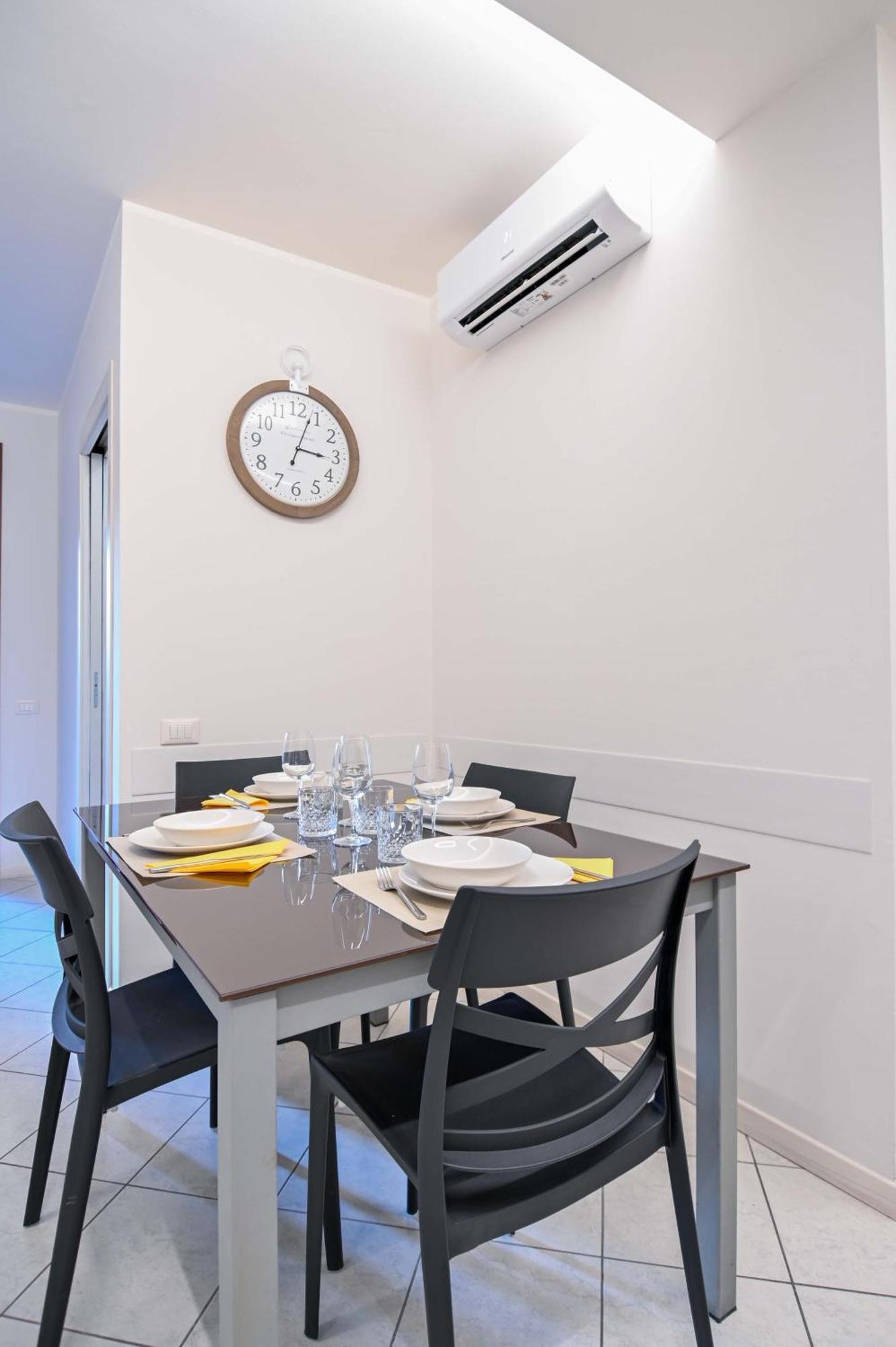 Bilocale Chic, 10 Min Aeroporto Milano-Bergamo, Box Auto E Aria Condizionata Apartment Seriate Exterior photo